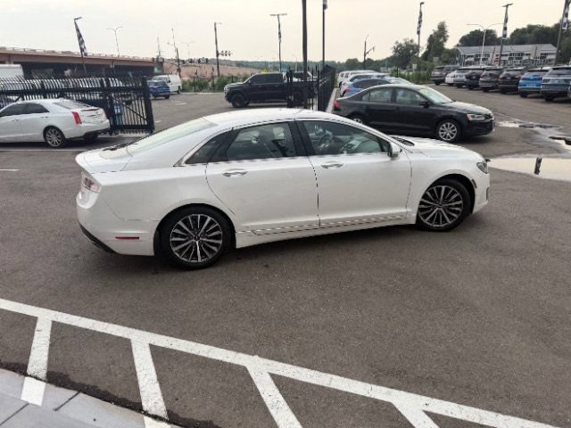 Used 2017 Lincoln MKZ Premiere FWD image 12