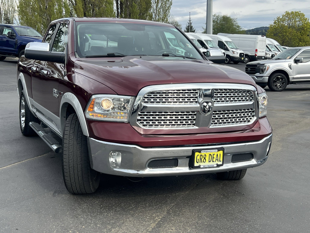 Used 2016 RAM 1500 Laramie w/ Convenience Group AWD/4WD image 4