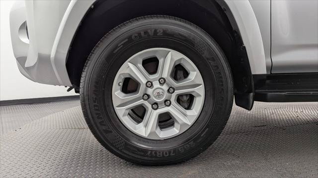 Used 2020 Toyota 4Runner SR5 Premium AWD/4WD image 29