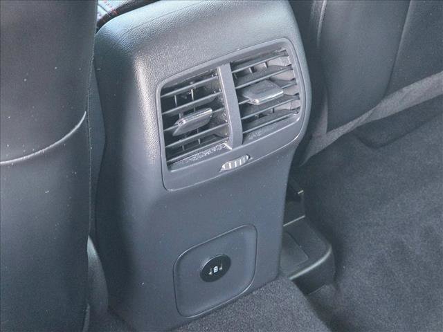 Used 2025 Ford Escape ST-Line image 16