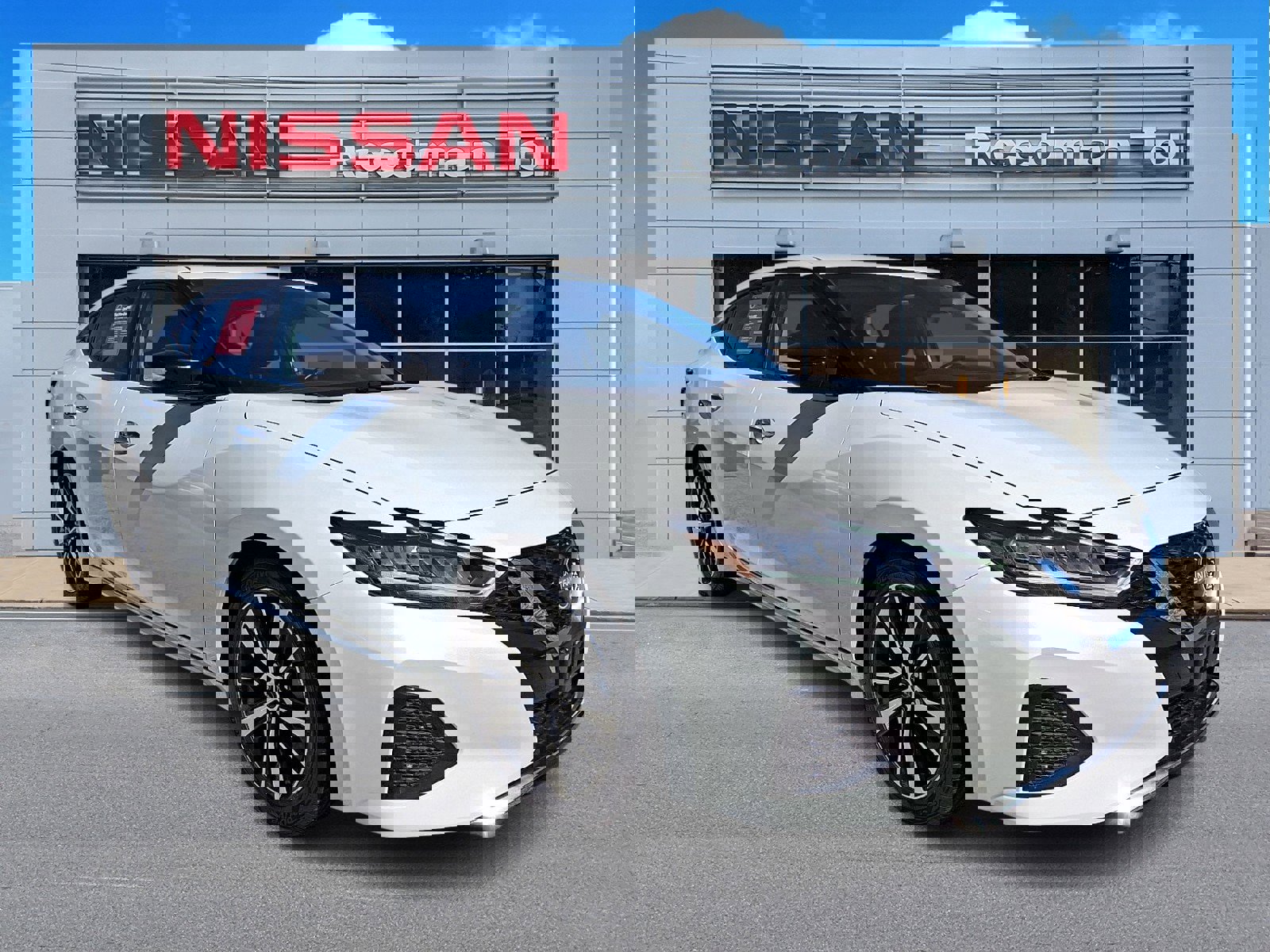 Used 2023 Nissan Maxima SV w/ Floor Mat Group