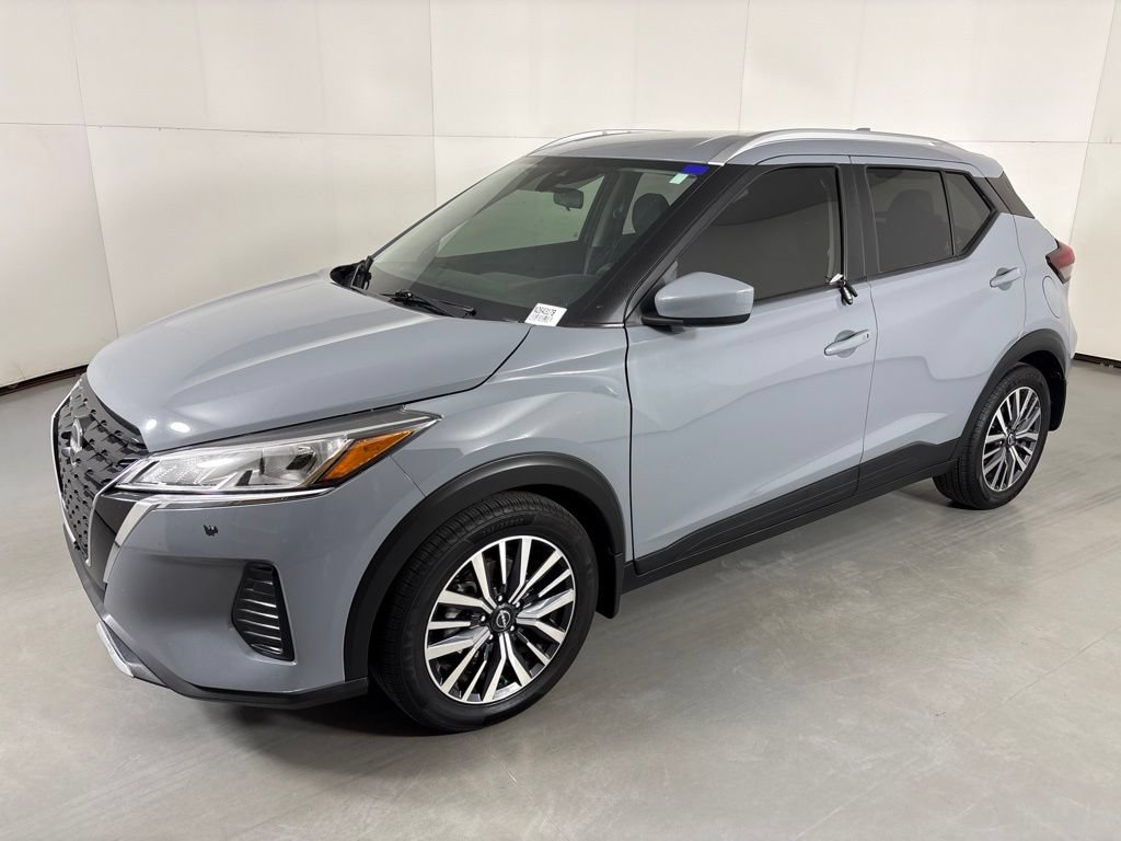 Used 2022 Nissan Kicks SV FWD image 4