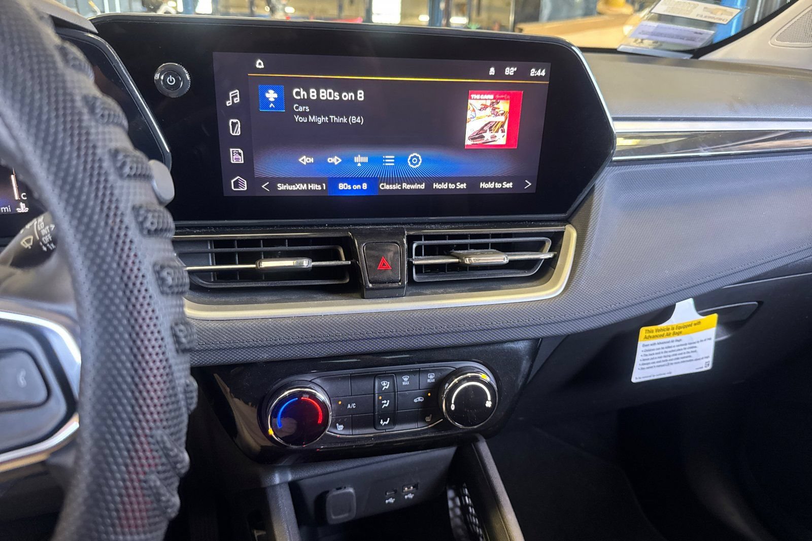 Used 2024 Chevrolet TrailBlazer LT w/ LT Cold Weather Package FWD image 27