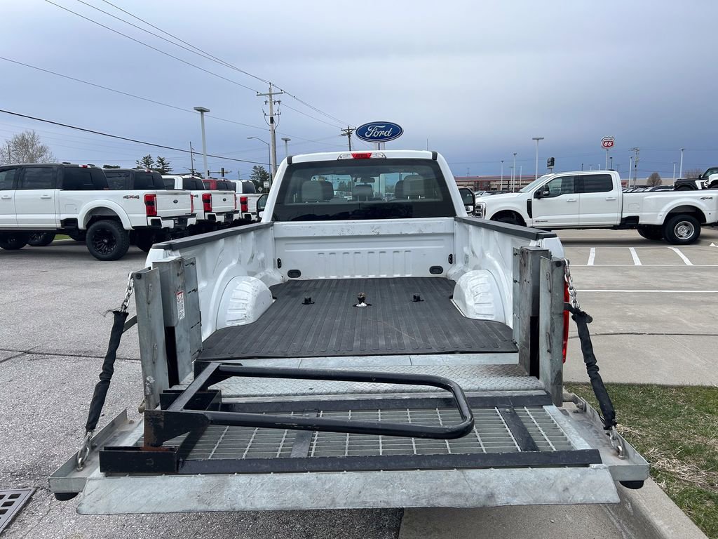 Used 2019 Ford F250 XL w/ Power Equipment Group image 16