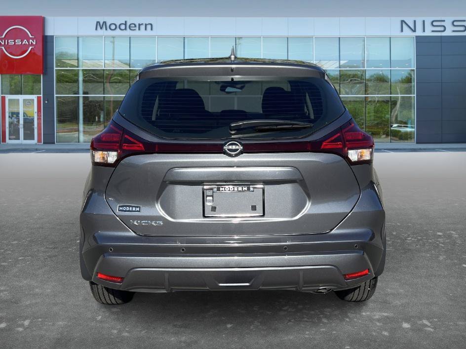 Certified 2025 Nissan Kicks Play S FWD image 6