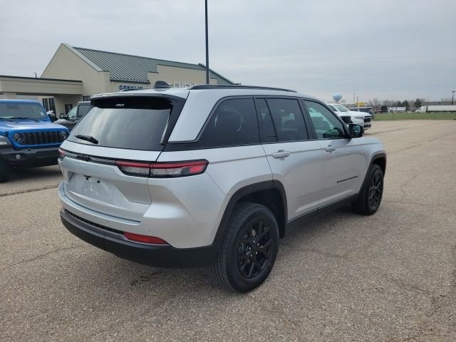 New 2026 Jeep Grand Cherokee Altitude RWD image 23