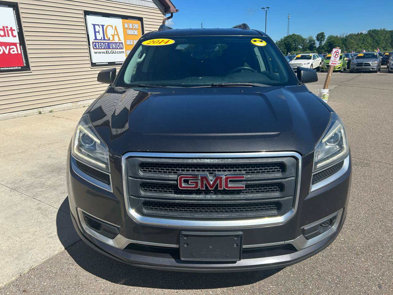 Used 2014 GMC Acadia SLE AWD/4WD image 2
