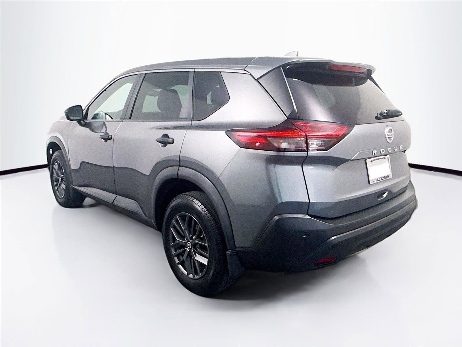 Used 2021 Nissan Rogue S FWD image 31
