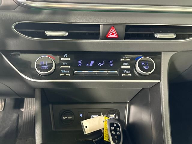 Used 2023 Hyundai Sonata Limited w/ Preferred Accessory Package image 23