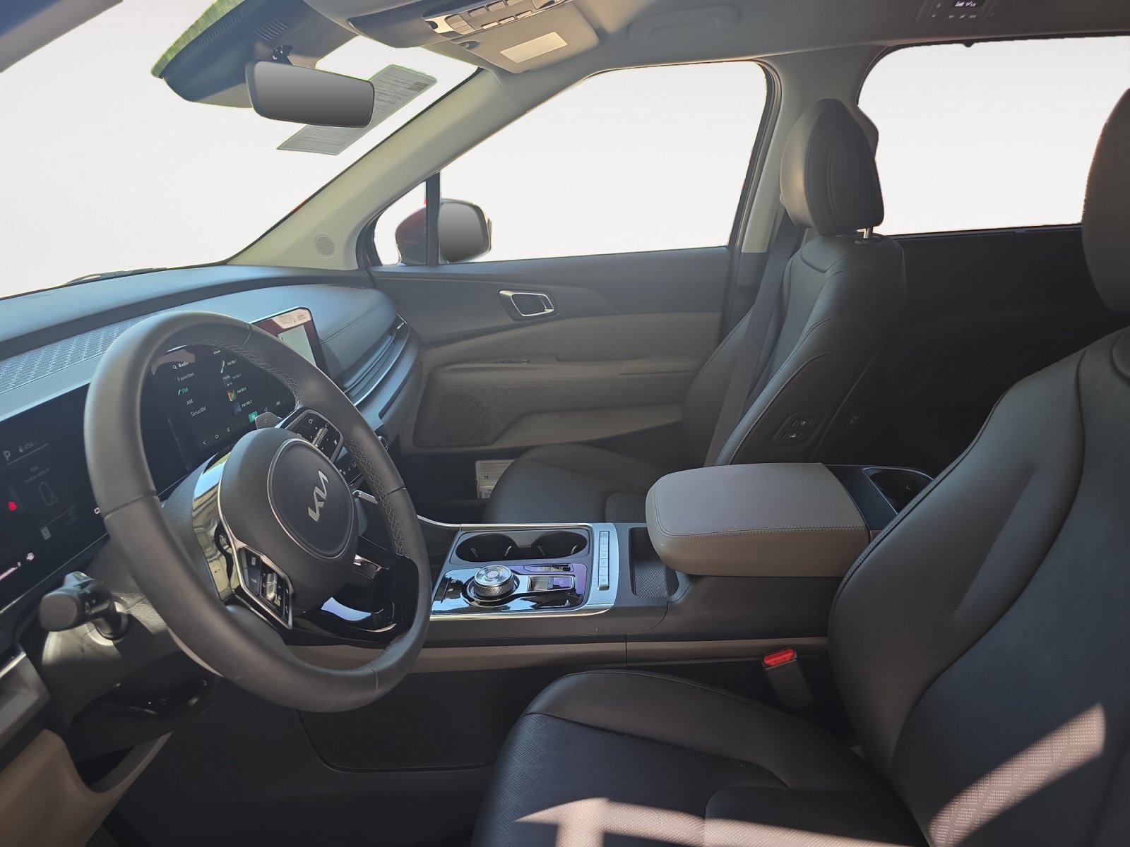 Used 2026 Kia Carnival EX FWD image 21