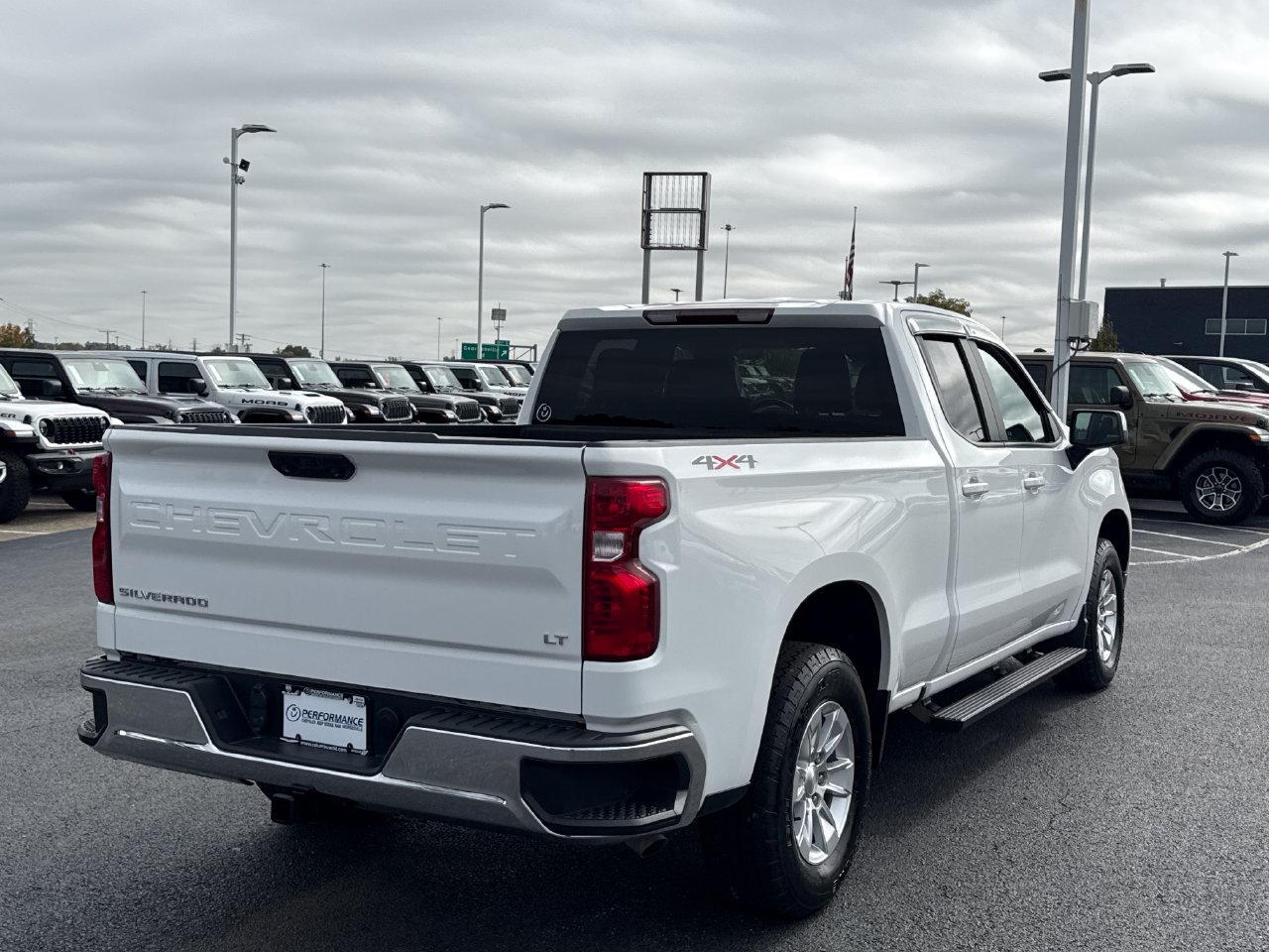 Used 2023 Chevrolet Silverado 1500 LT w/ Protection Package AWD/4WD image 3