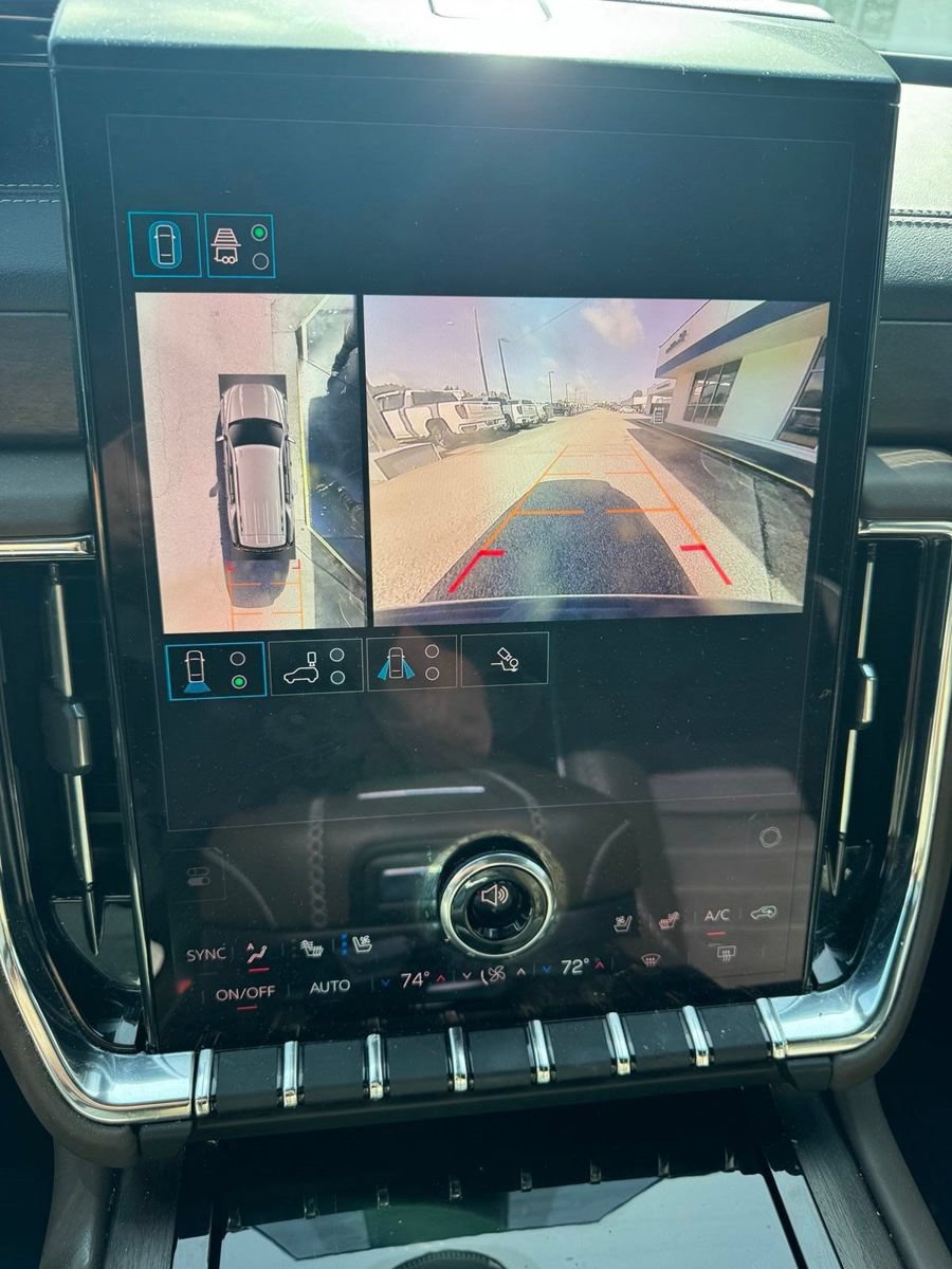 Certified 2025 GMC Yukon Denali Ultimate AWD/4WD image 17