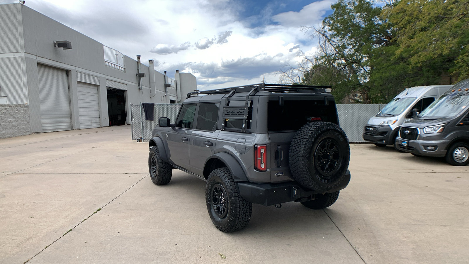 Used 2023 Ford Bronco Wildtrak AWD/4WD image 3