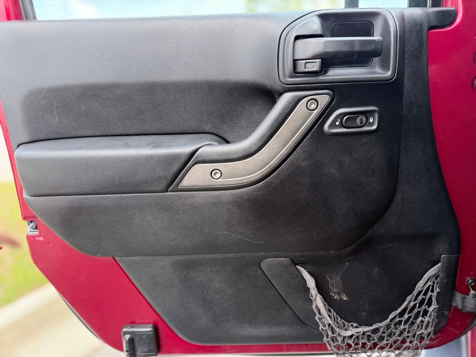 Used 2012 Jeep Wrangler Unlimited Sport image 43