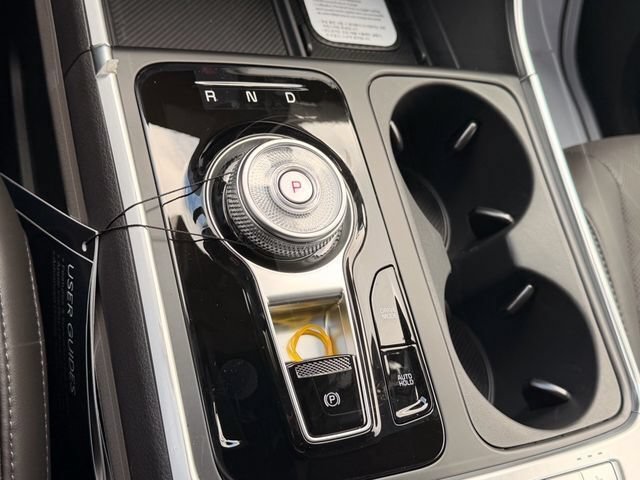 New 2026 Kia Carnival EX FWD image 22