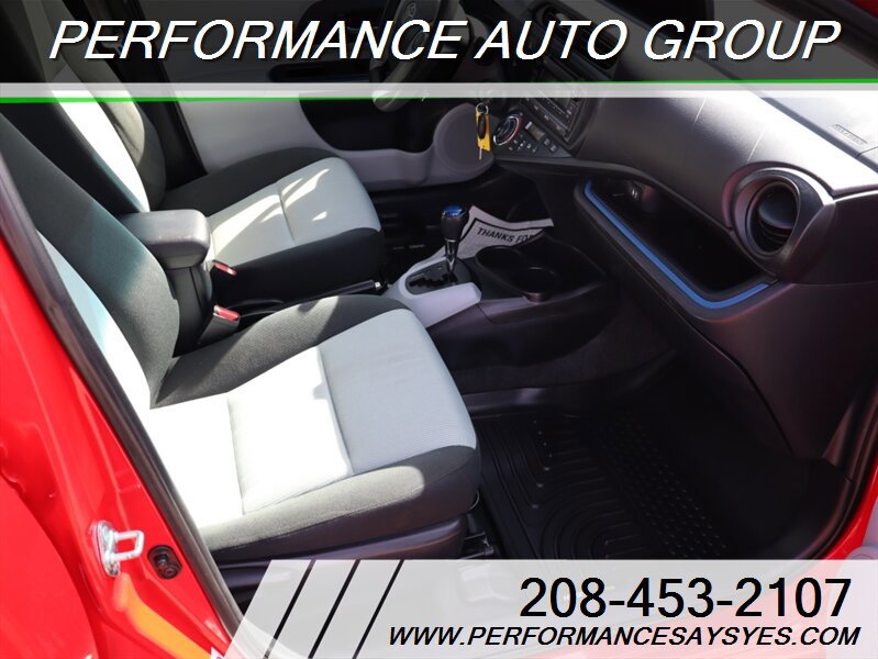 Used 2013 Toyota Prius C Two FWD image 9