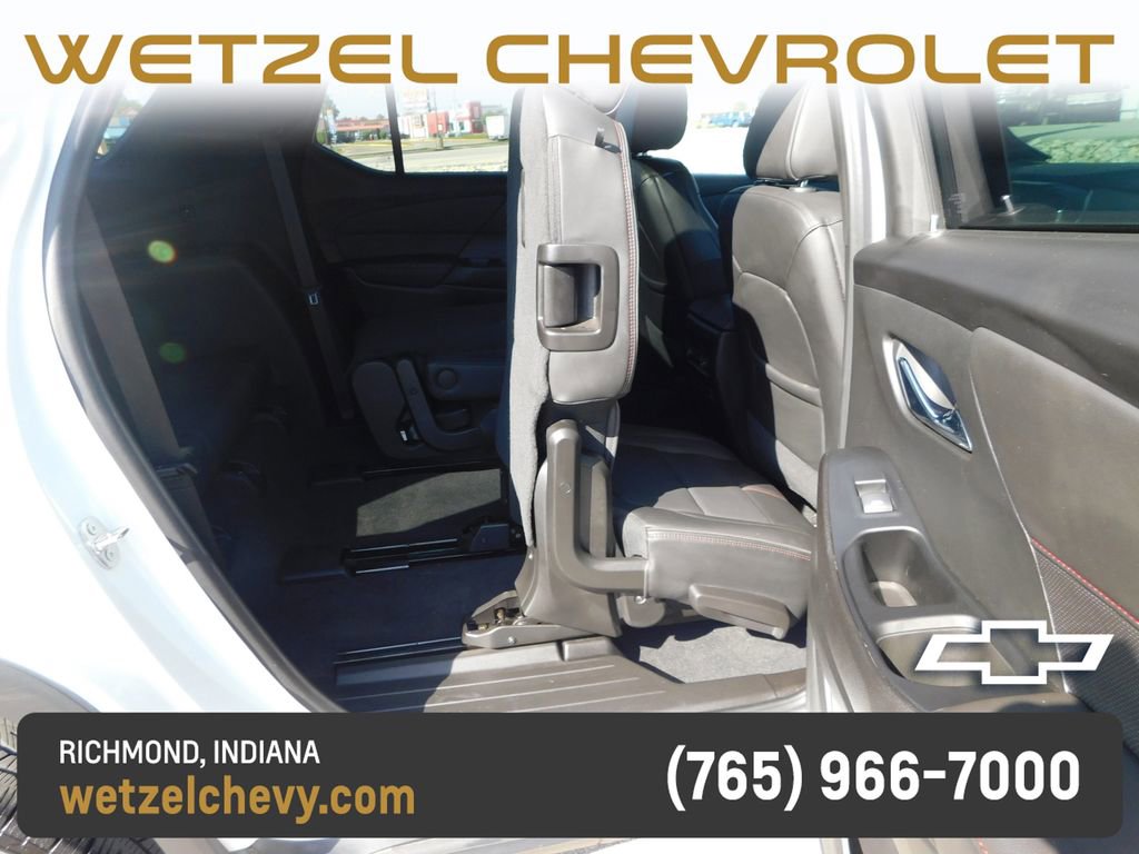 Used 2023 Chevrolet Traverse RS AWD/4WD image 32