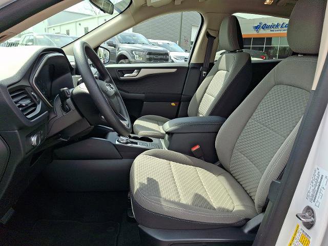 Certified 2020 Ford Escape SE image 13