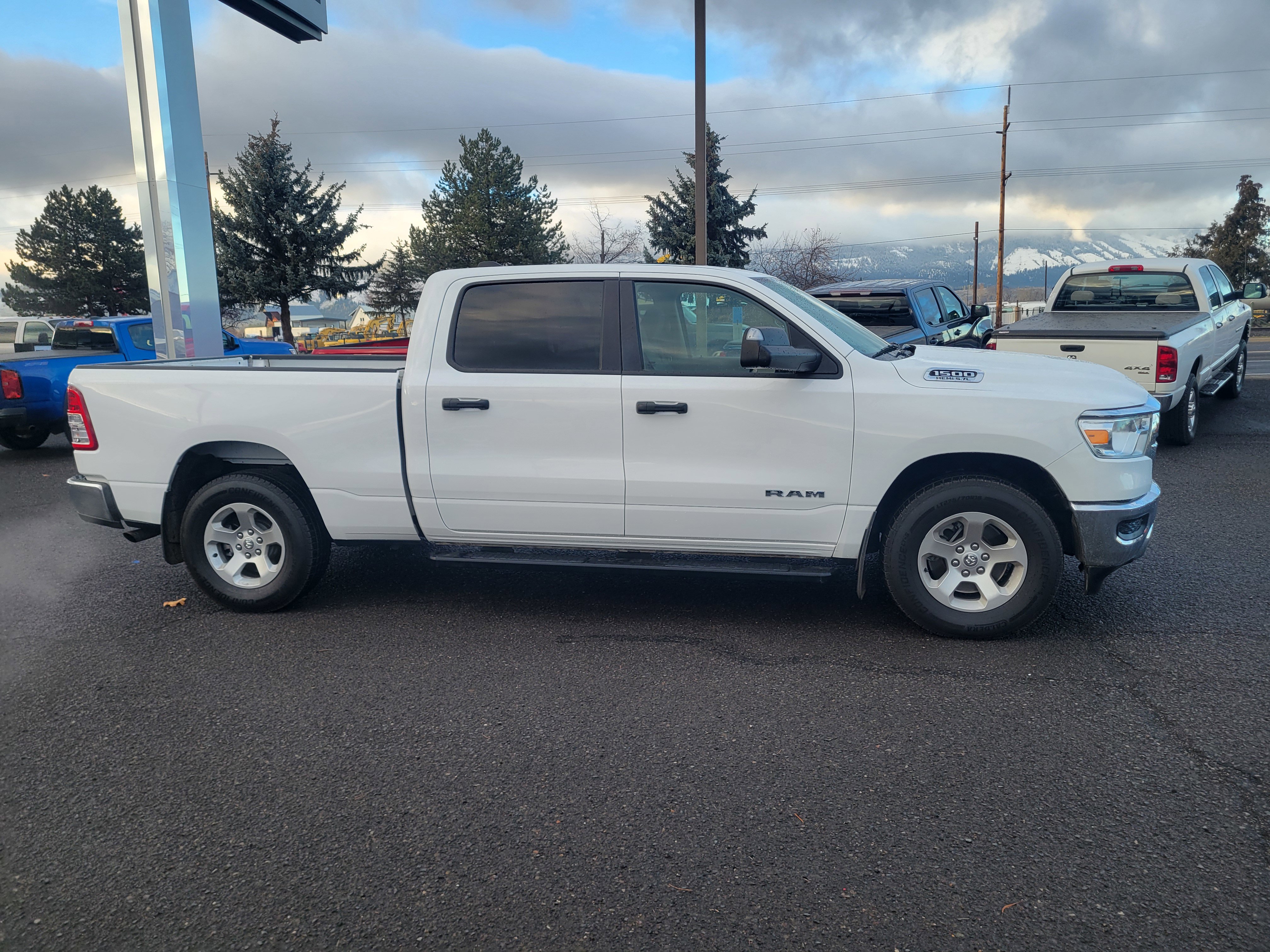 Used 2019 RAM 1500 Tradesman image 2