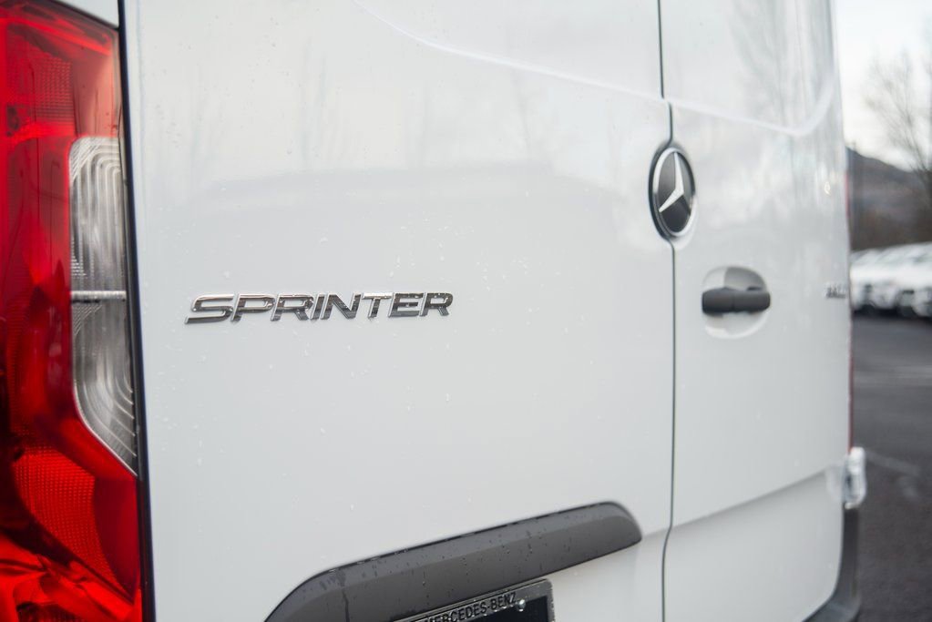 New 2025 Mercedes-Benz Sprinter 2500 image 17