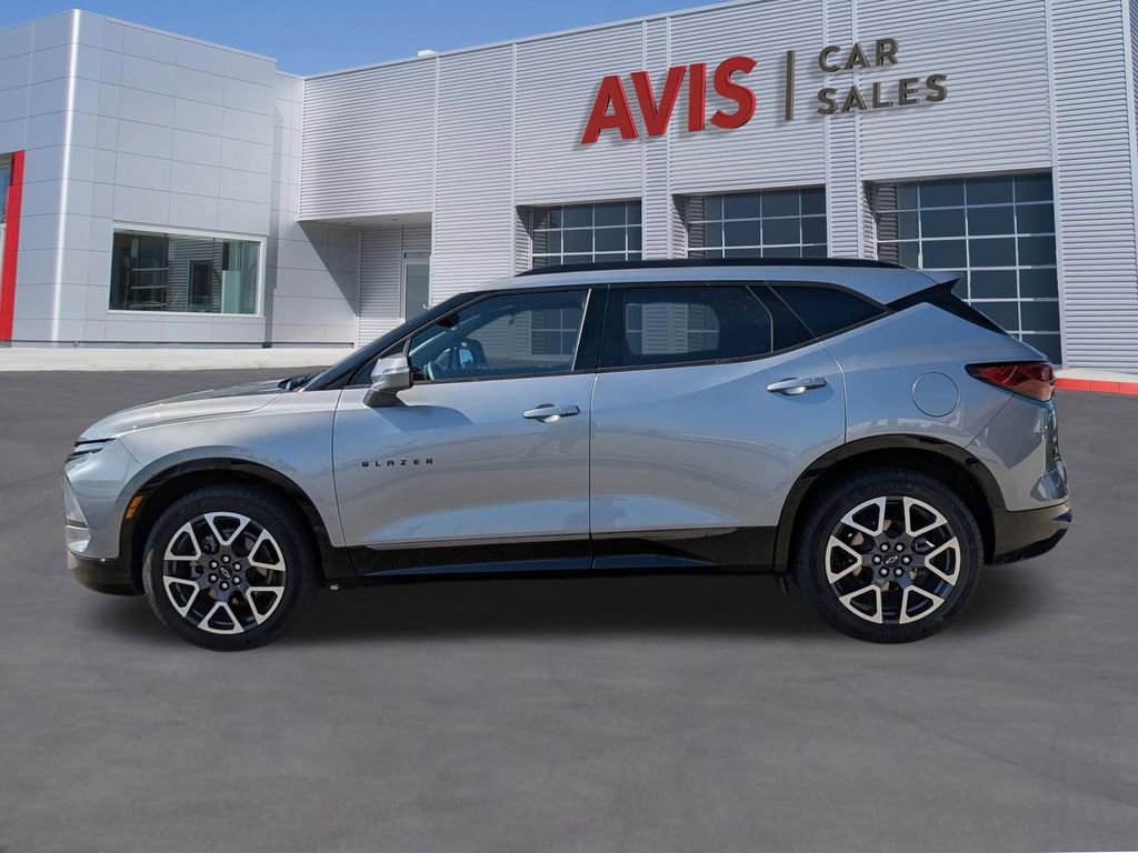 Used 2025 Chevrolet Blazer RS FWD image 10