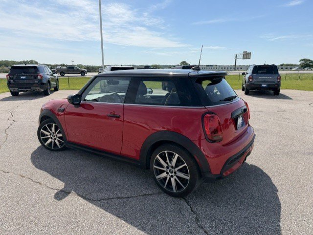 Used 2022 MINI Cooper S w/ Premium Package FWD image 7