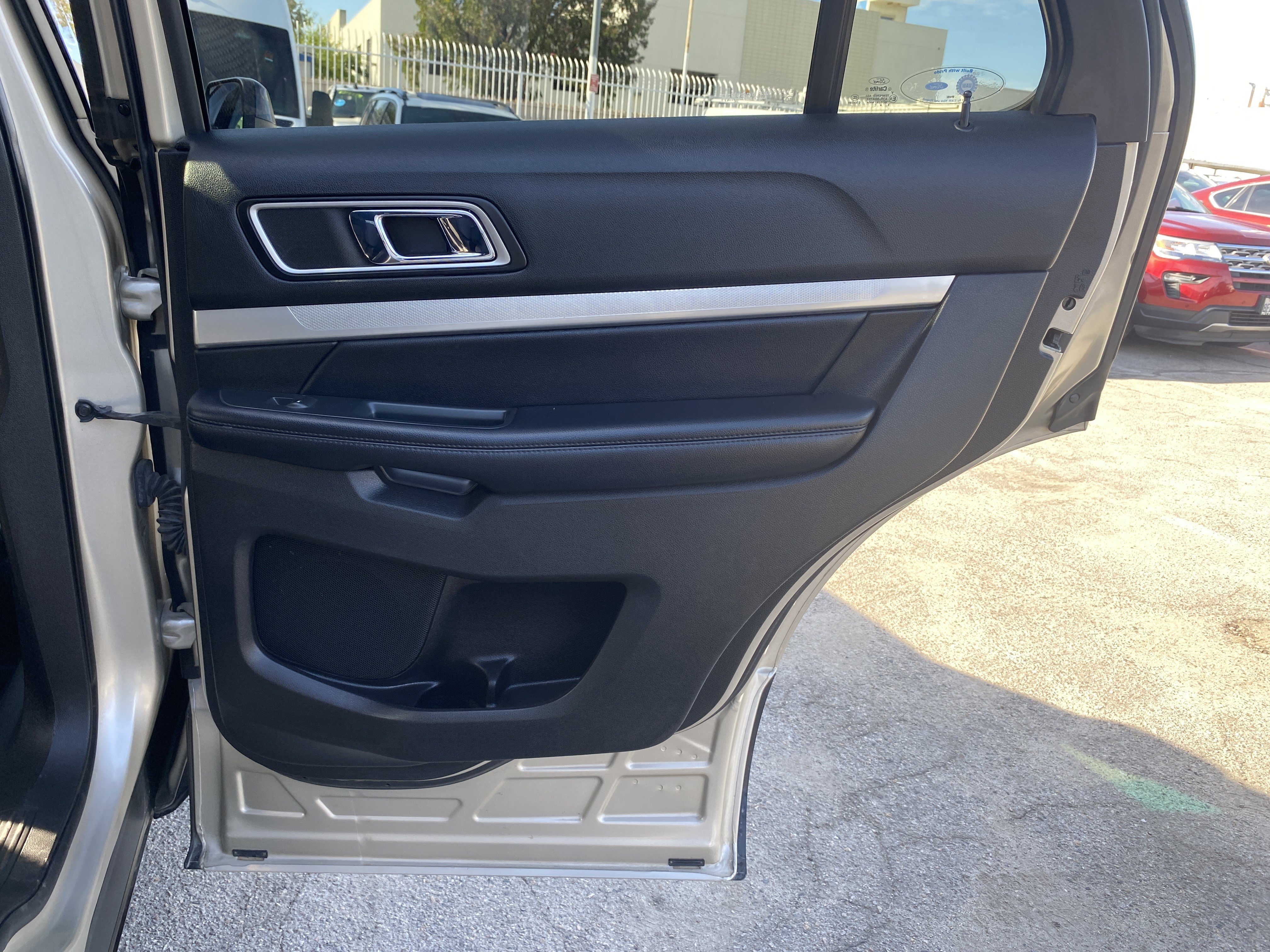 Used 2017 Ford Explorer XLT w/ Equipment Group 201A image 24