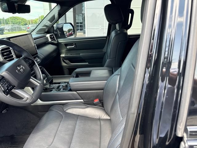 Used 2025 Toyota Sequoia Platinum AWD/4WD image 14