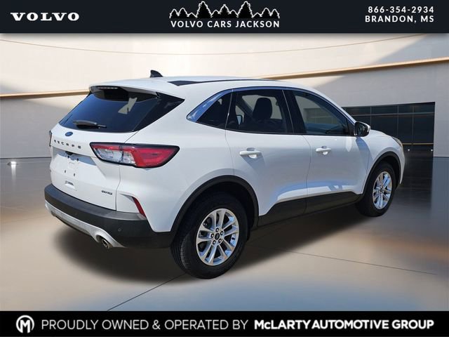 Used 2021 Ford Escape SE image 4
