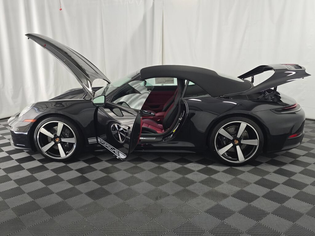 New 2026 Porsche 911 Carrera RWD image 12