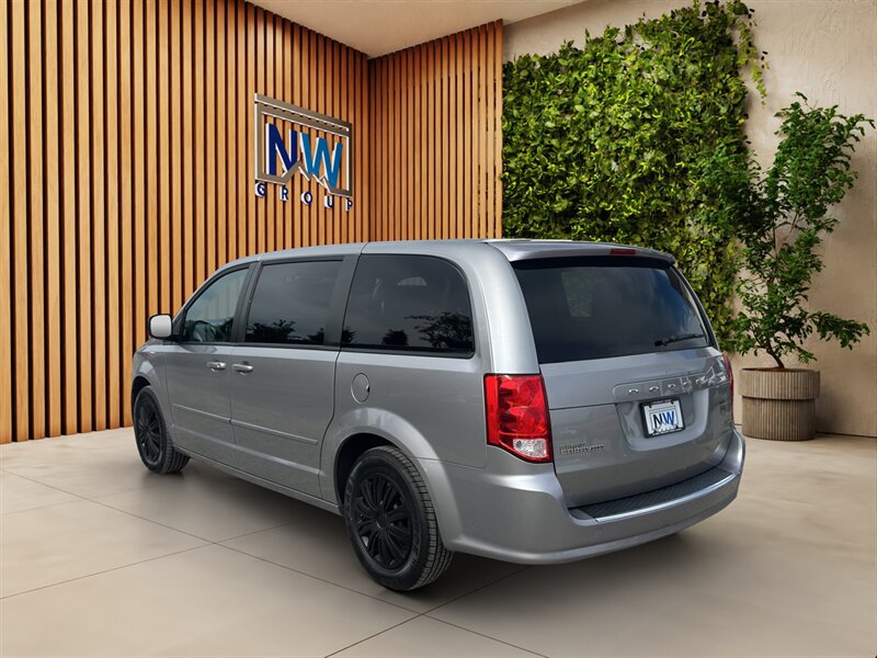 Used 2016 Dodge Grand Caravan SE w/ Quick Order Package 29E SE FWD image 25
