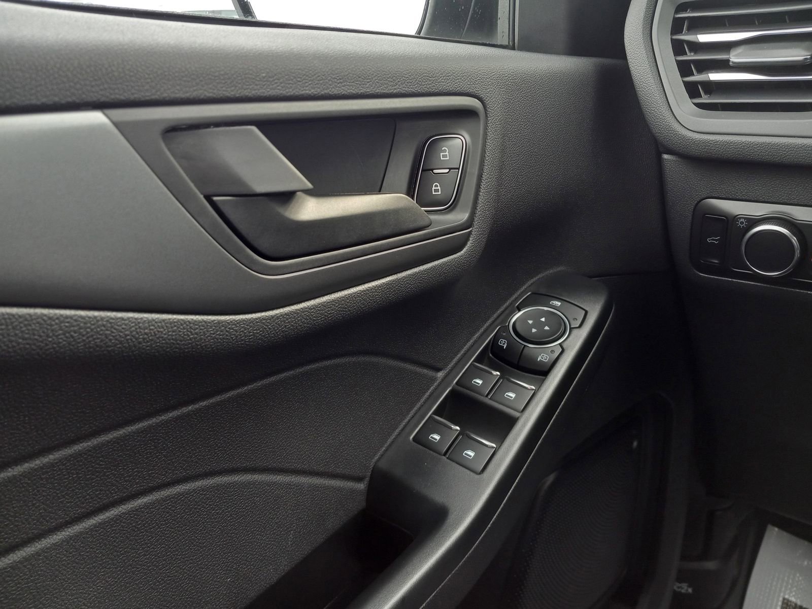 Used 2023 Ford Escape Active w/ Cold Weather Package image 26