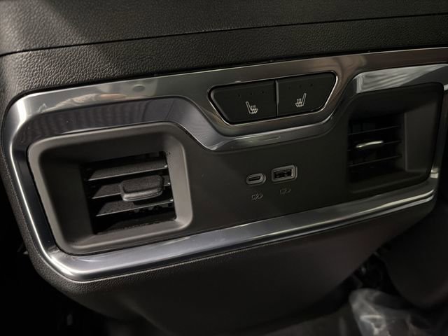 New 2026 GMC Sierra 2500 Denali Ultimate w/ Max Trailering Package image 17