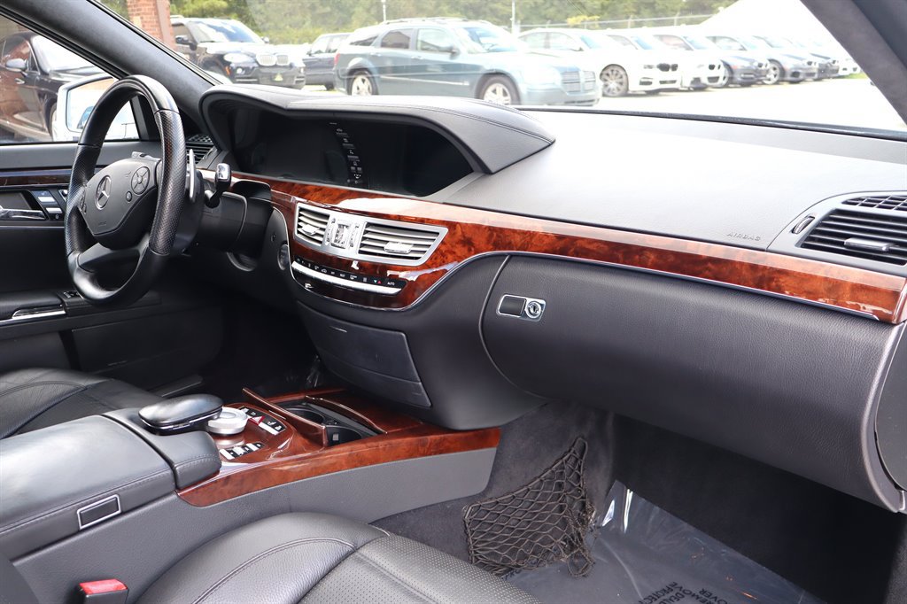 Used 2010 Mercedes-Benz S 63 AMG image 25