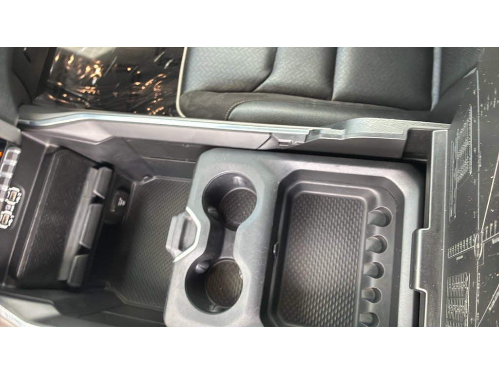 Used 2022 RAM 1500 Laramie w/ Sport Appearance Package AWD/4WD image 18