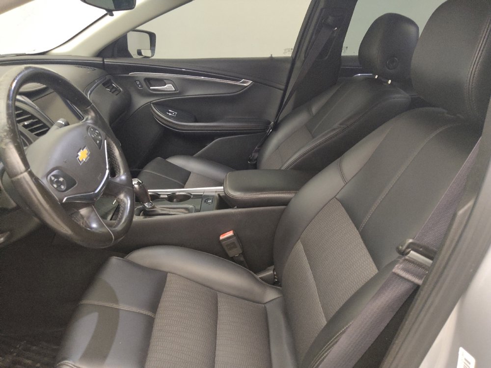 Used 2017 Chevrolet Impala LT image 17