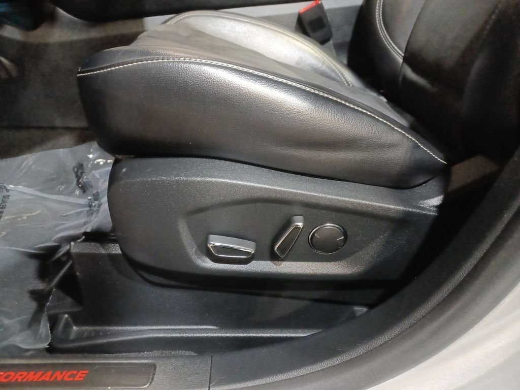 Used 2019 Ford Edge ST w/ Equipment Group 401A image 14