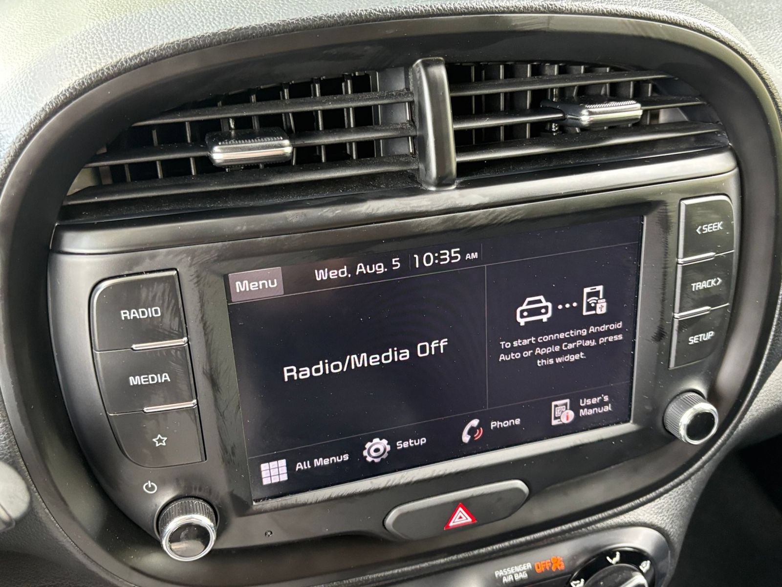 Used 2025 Kia Soul LX w/ LX Technology Package FWD image 20
