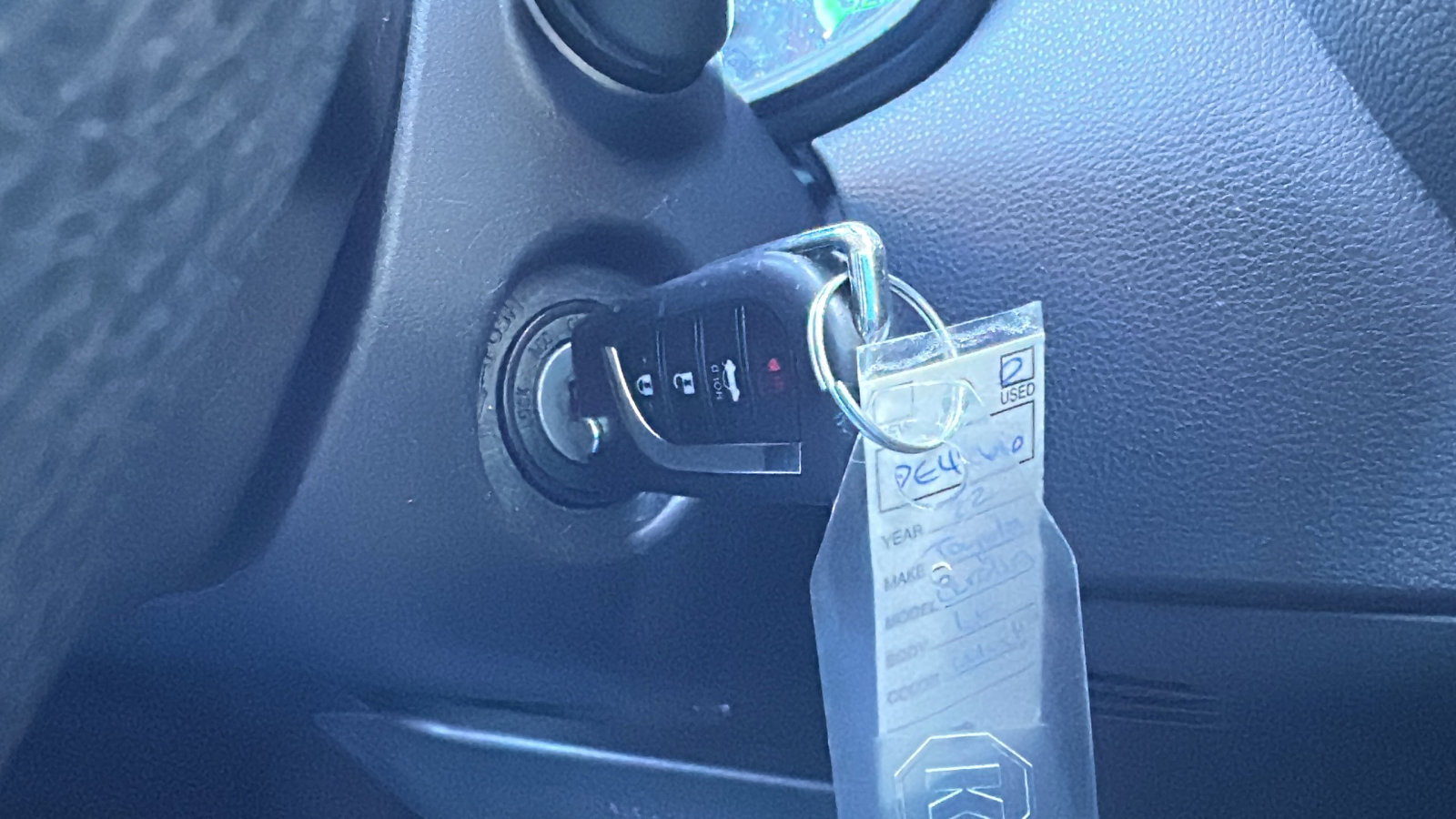 Used 2022 Toyota Corolla LE image 17