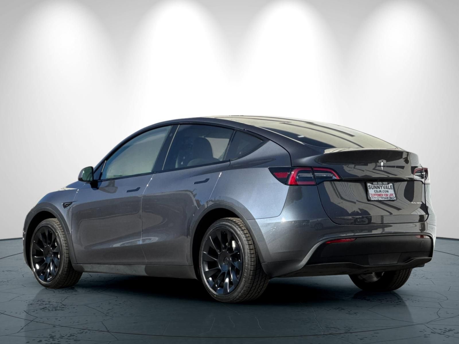 Used 2023 Tesla Model Y Long Range image 6