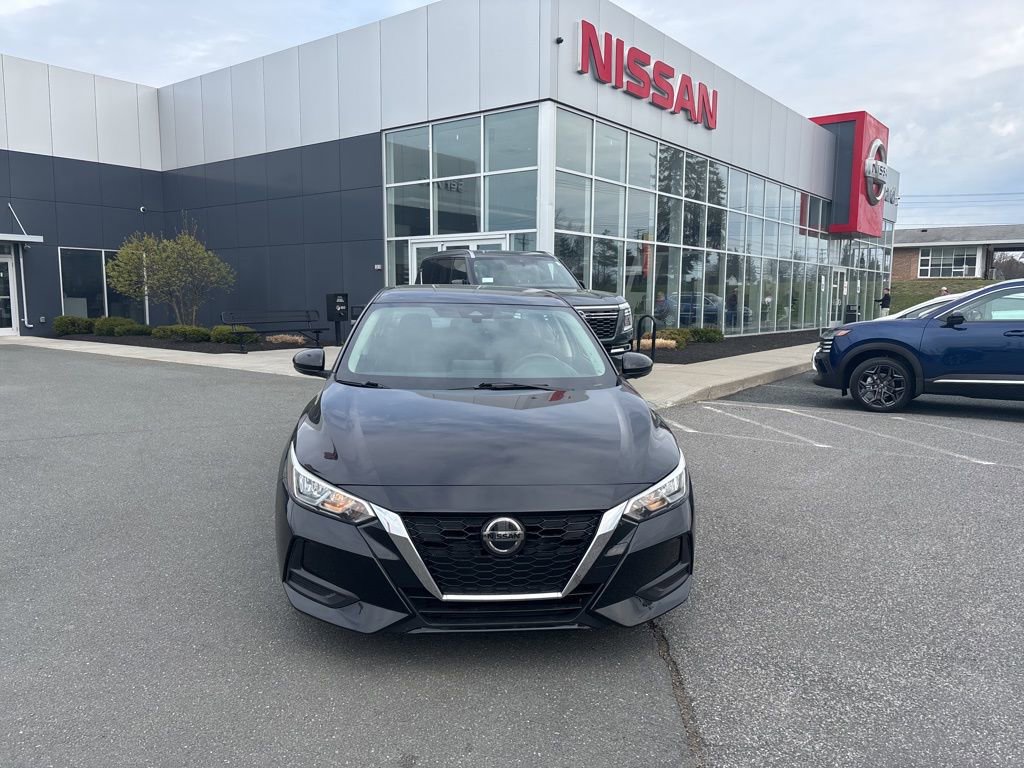 Used 2020 Nissan Sentra SV image 2