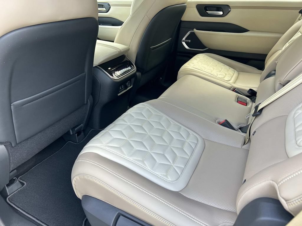 New 2026 Nissan Armada Platinum AWD/4WD image 21