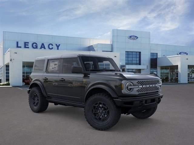 New 2026 Ford Bronco Badlands image 7