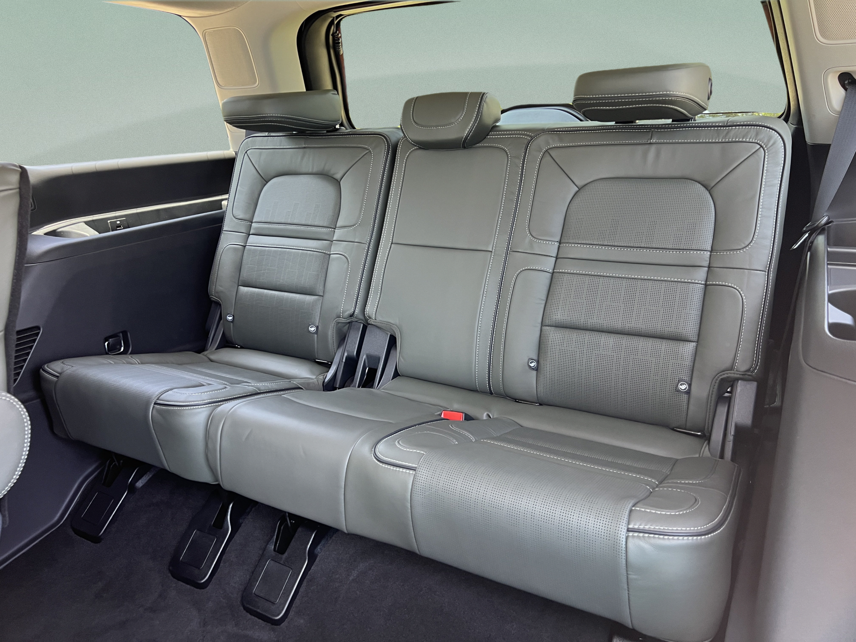 Used 2023 Lincoln Navigator Black Label AWD/4WD image 23