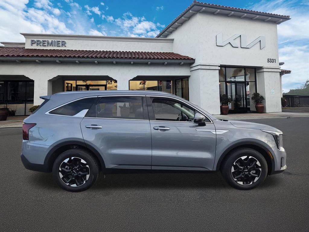 Certified 2024 Kia Sorento S w/ Panoramic Sunroof Package FWD image 9