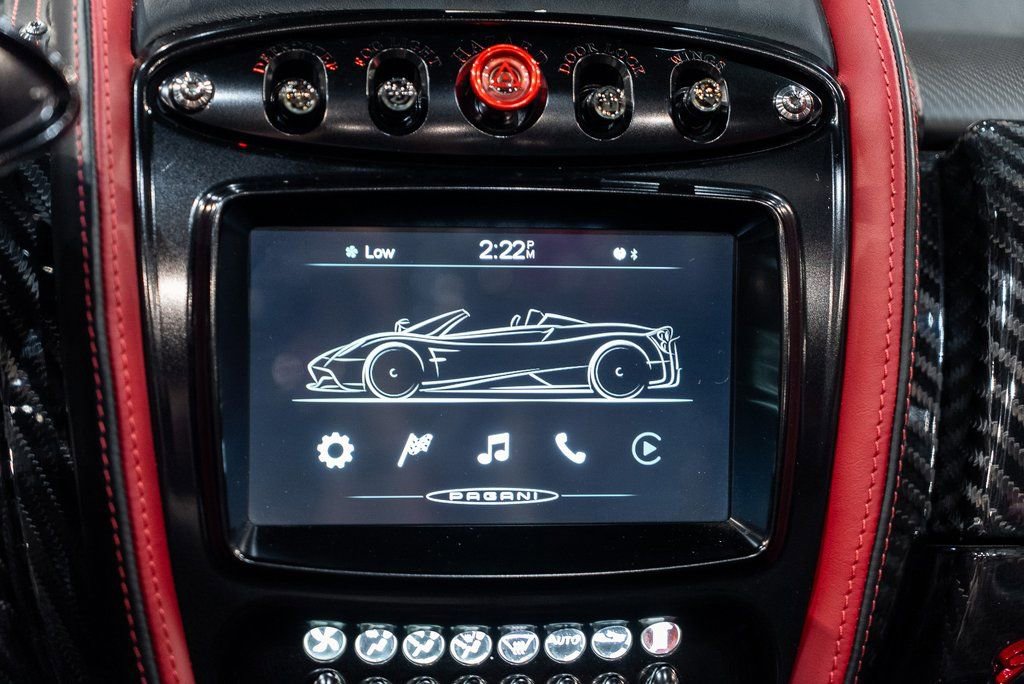 Used 2017 Pagani Huayra image 27