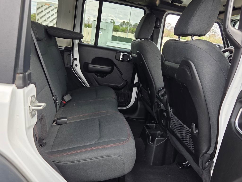 Used 2024 Jeep Wrangler Unlimited Rubicon image 14
