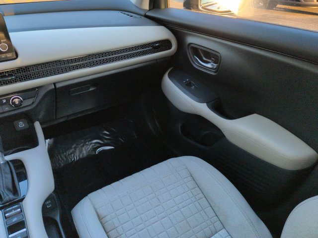 Used 2024 Honda HR-V LX image 17