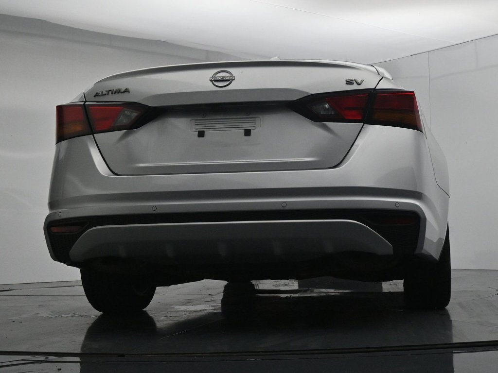 Used 2024 Nissan Altima 2.5 SV FWD image 21