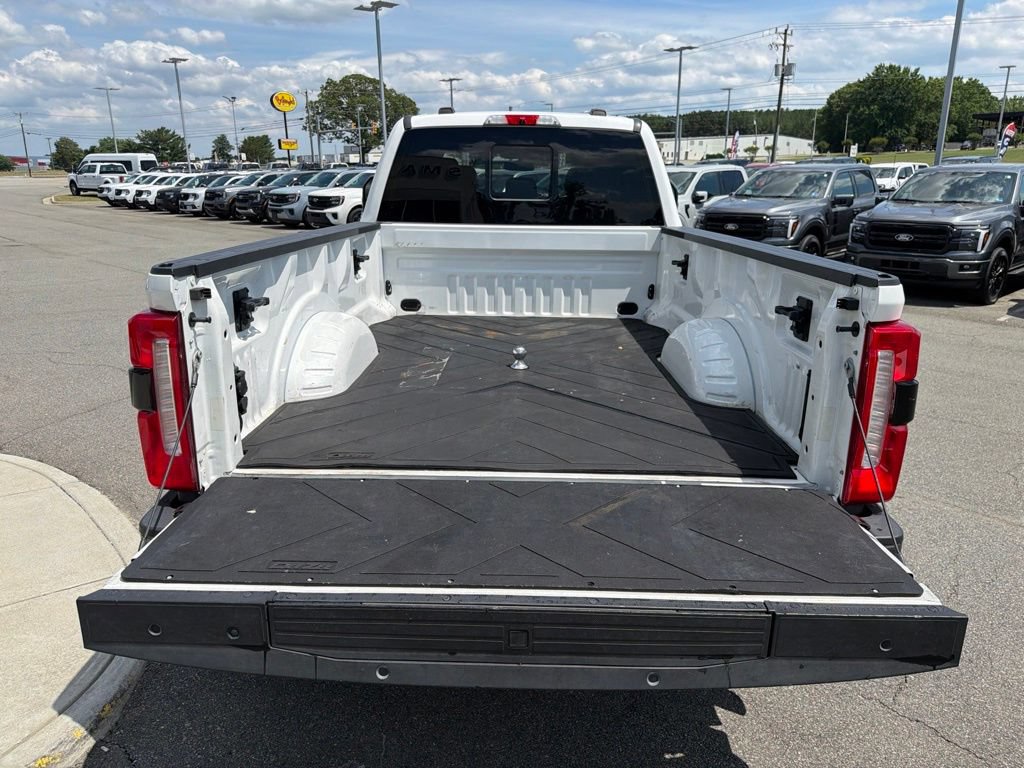 Used 2023 Ford F450 King Ranch w/ FX4 Off-Road Package AWD/4WD image 18